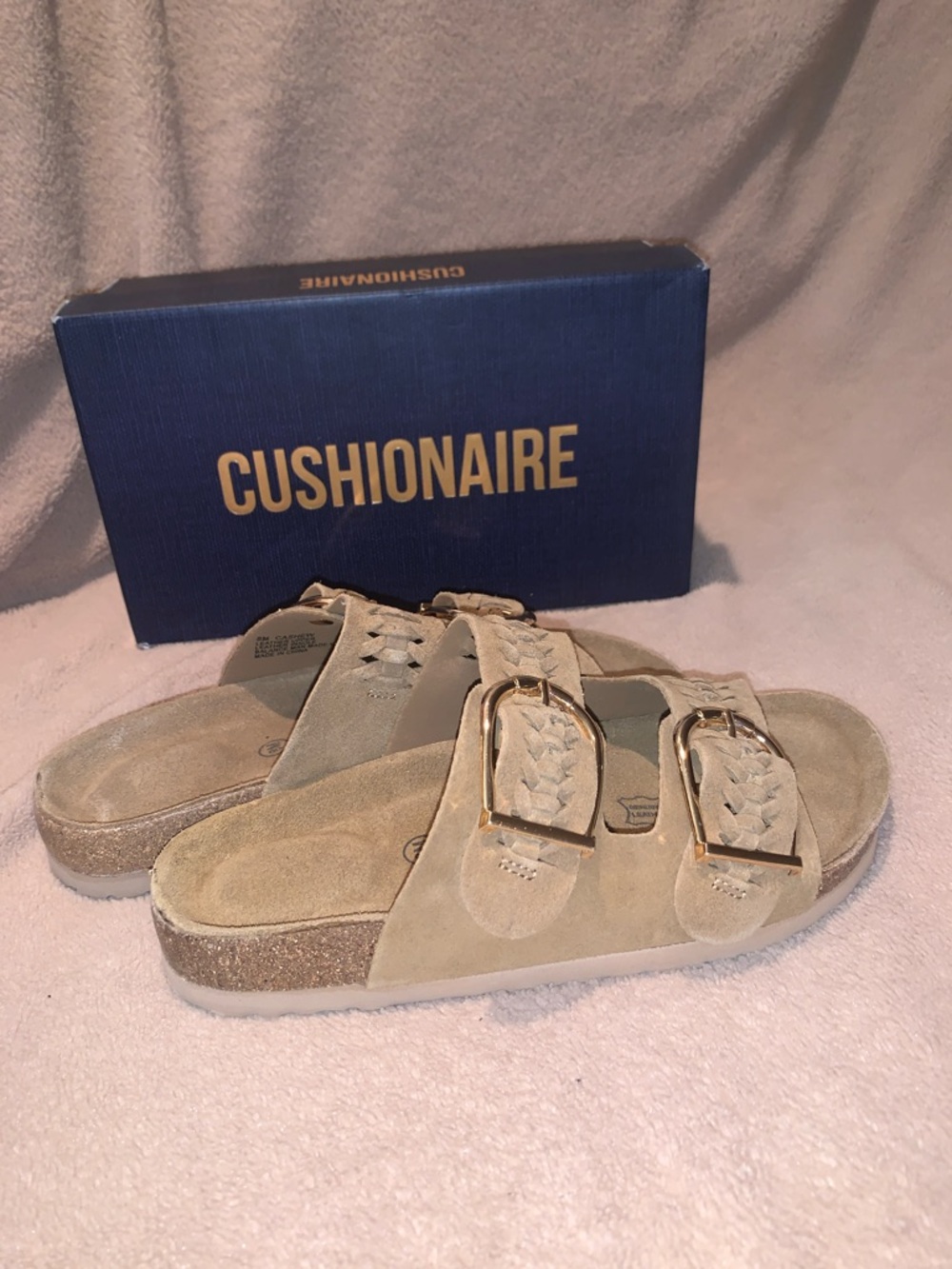 Cushionaire Cashew Sandal in Chesnut Suede - Picture 3 of 5